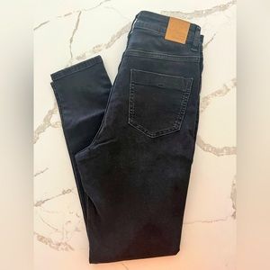 NWOT ZARA skinny jeans